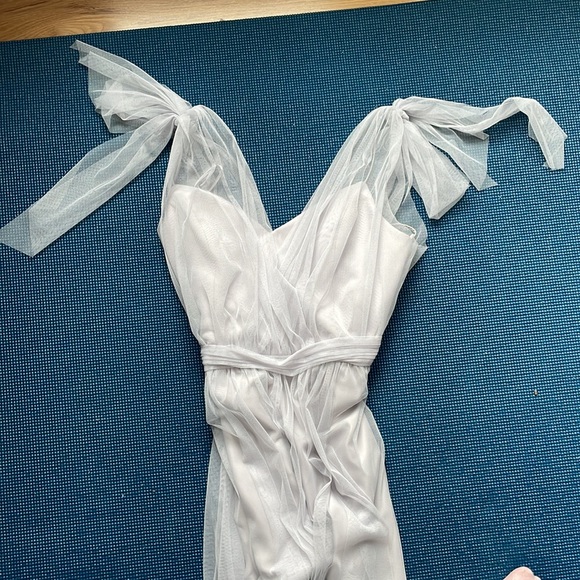 AMSALE Haley Bridesmaid Dress in Dove - New With Tags - Picture 7 of 9